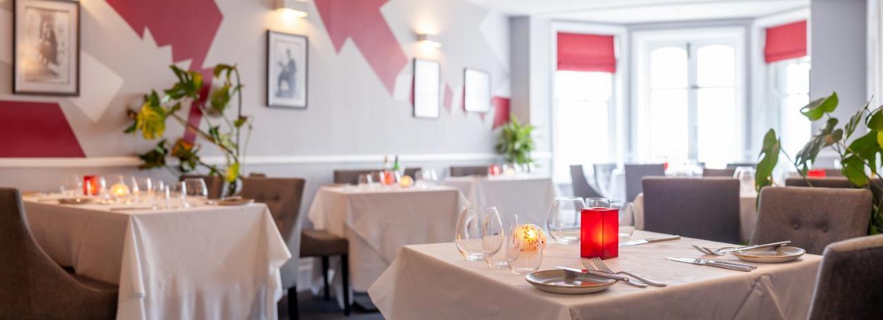 The Seaview Hotel And Restaurant Екстер'єр фото