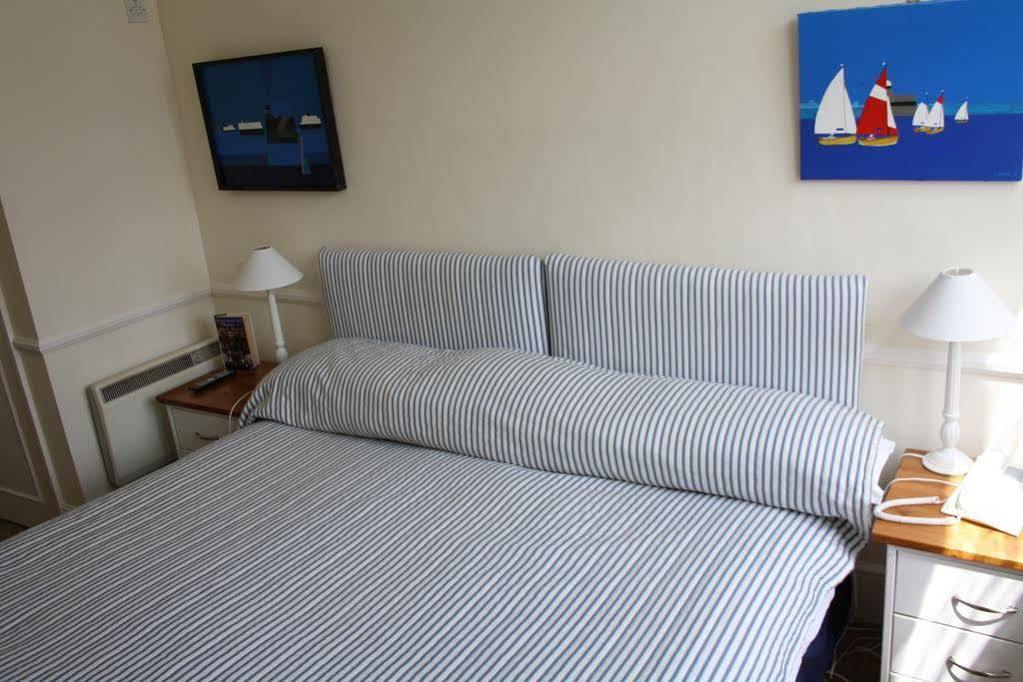 The Seaview Hotel And Restaurant Екстер'єр фото